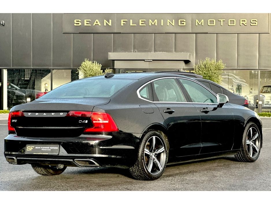 2018 Volvo S90