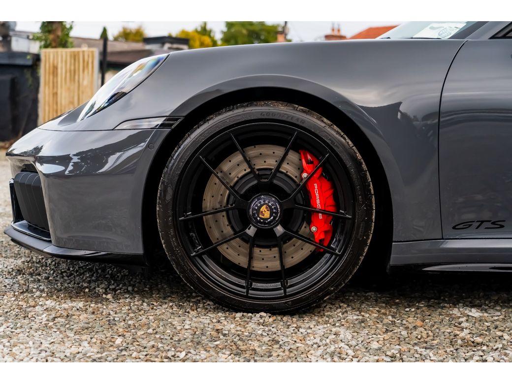 2025 Porsche 911