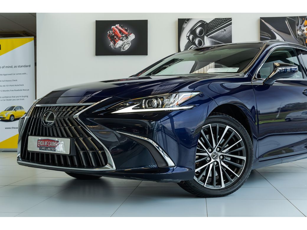 2023 Lexus ES 300h