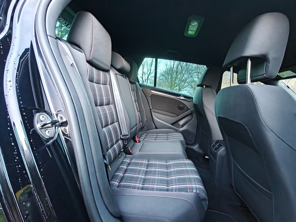 2011 Volkswagen Golf