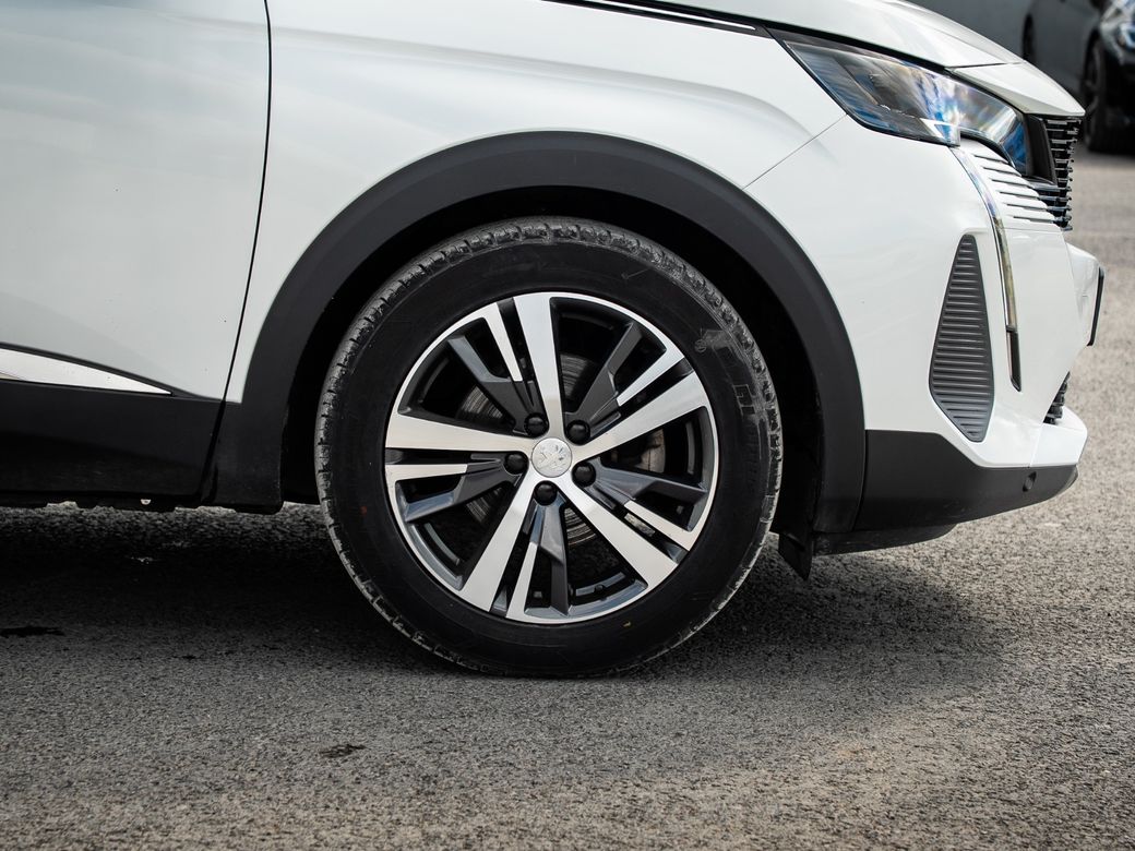 2024 Peugeot 5008