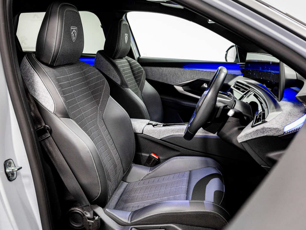 2025 Peugeot 5008