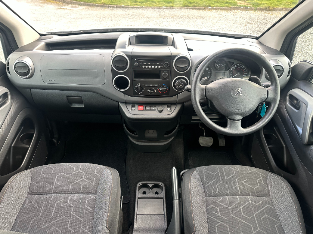 2017 Peugeot Partner Tepee