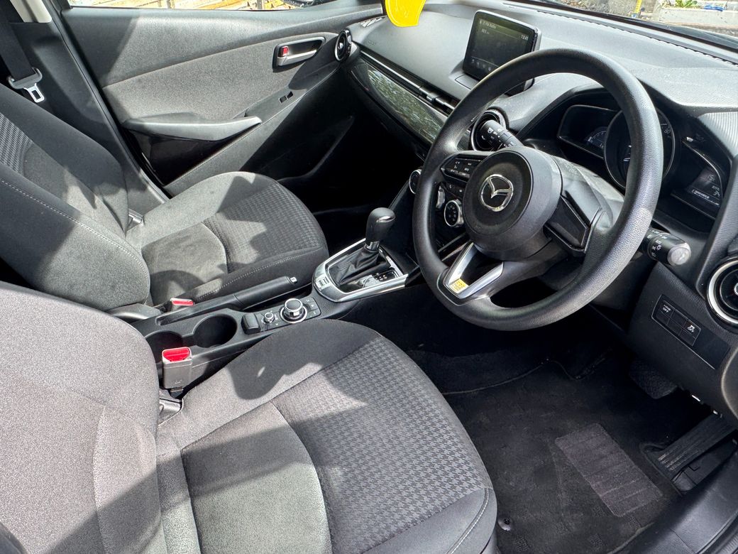 2016 Mazda Demio
