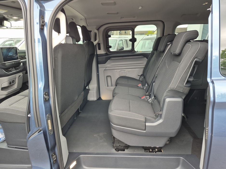 2026 Ford Tourneo Custom