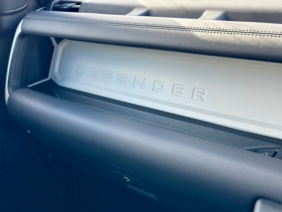 2025 Land Rover Defender