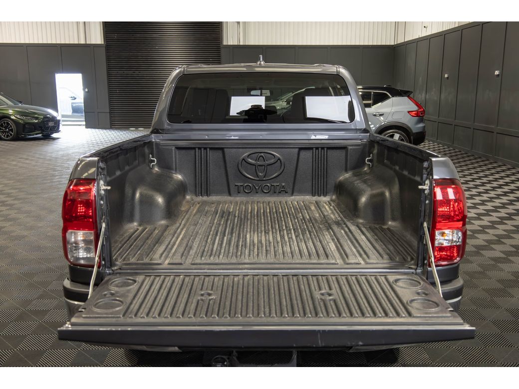 2025 Toyota Hilux