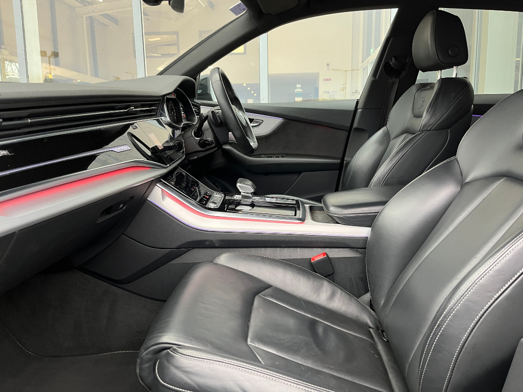 2022 Audi Q8
