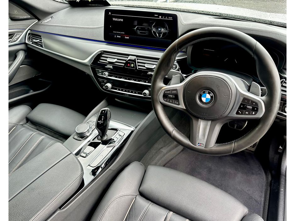 2022 BMW 5 Series