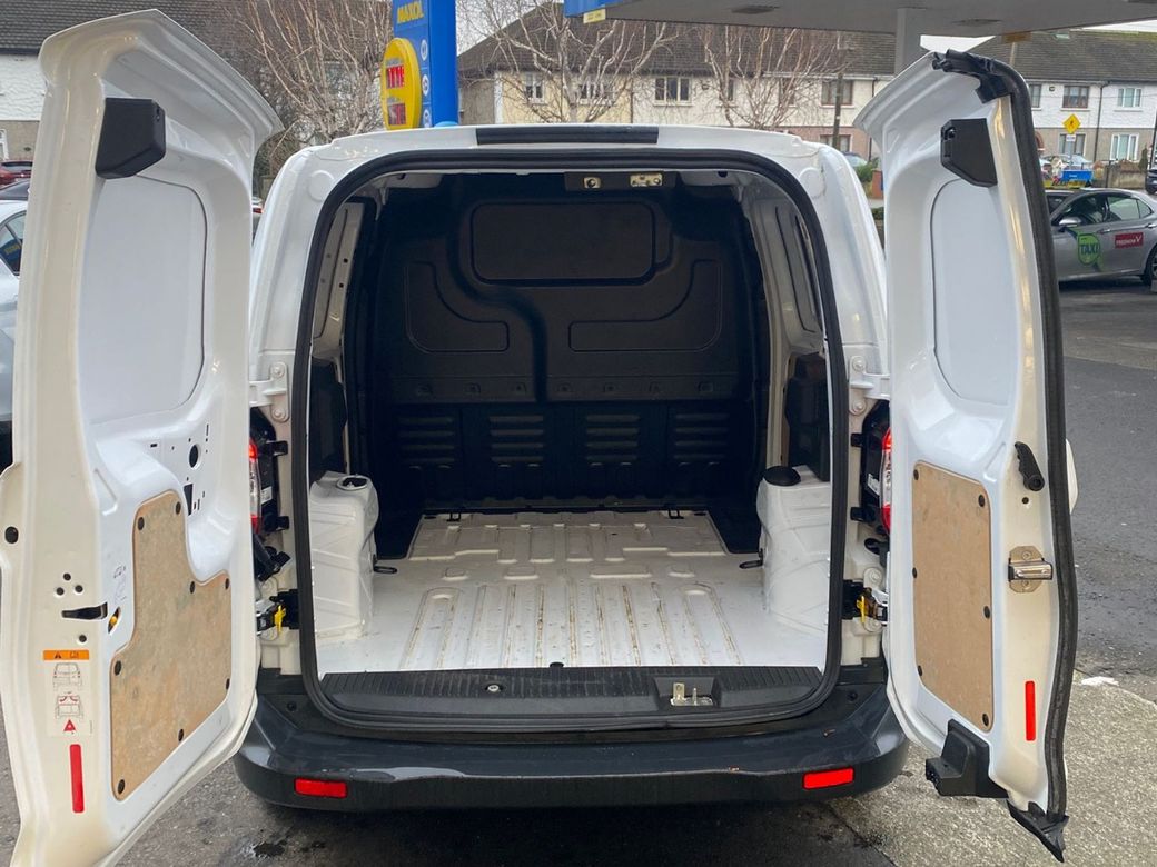 2022 Ford Transit Courier