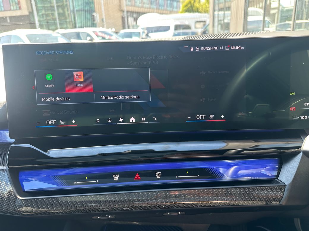 2025 BMW i5