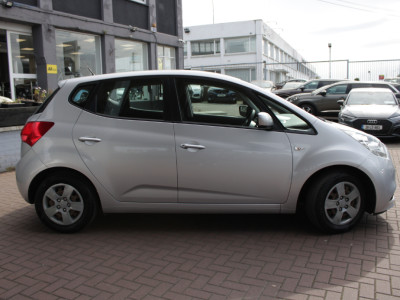 2017 Kia Venga