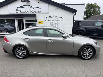 2018 Lexus IS 300h