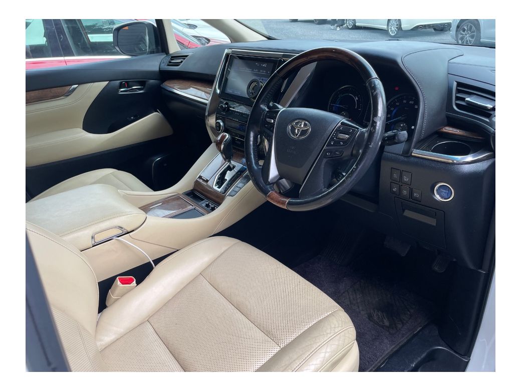2015 Toyota Alphard