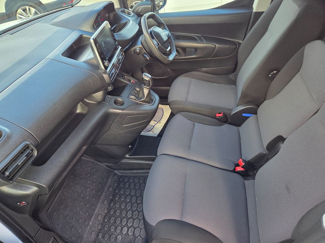 2020 Peugeot Partner