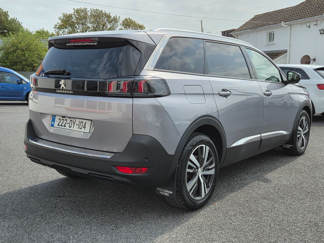 2022 Peugeot 5008