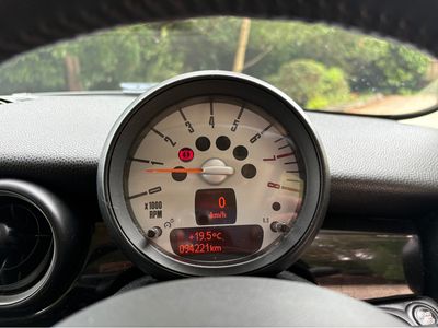 2013 Mini Hatch
