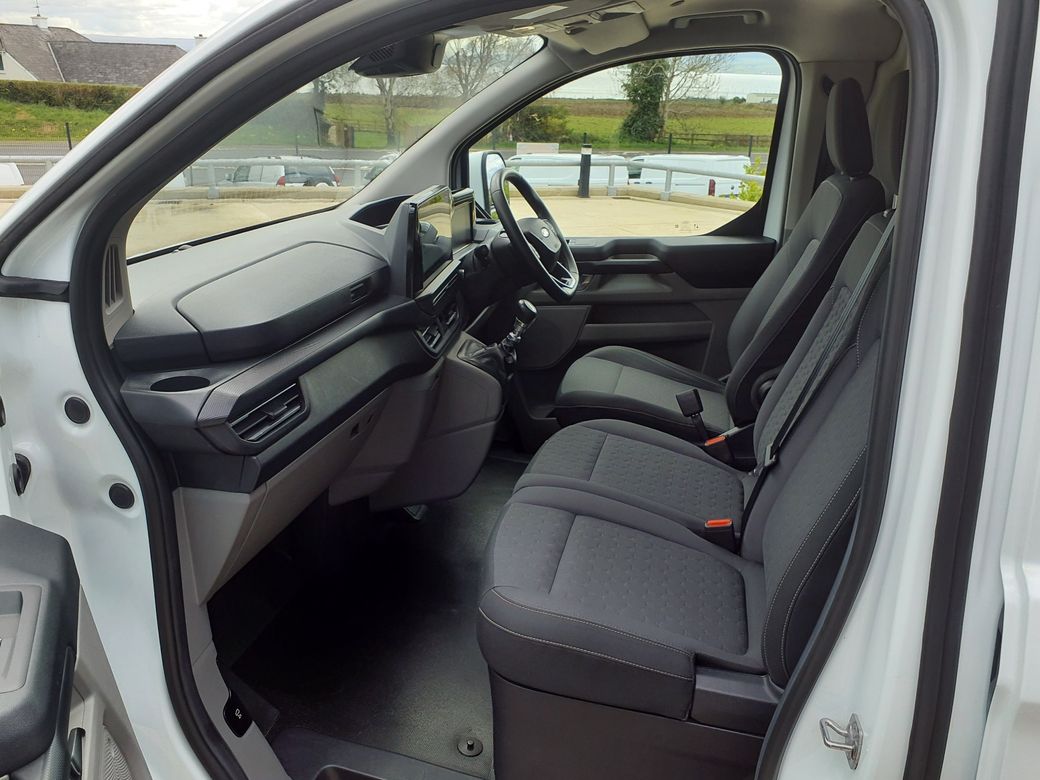 2024 Ford Transit Custom