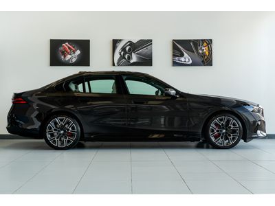 2025 BMW i5