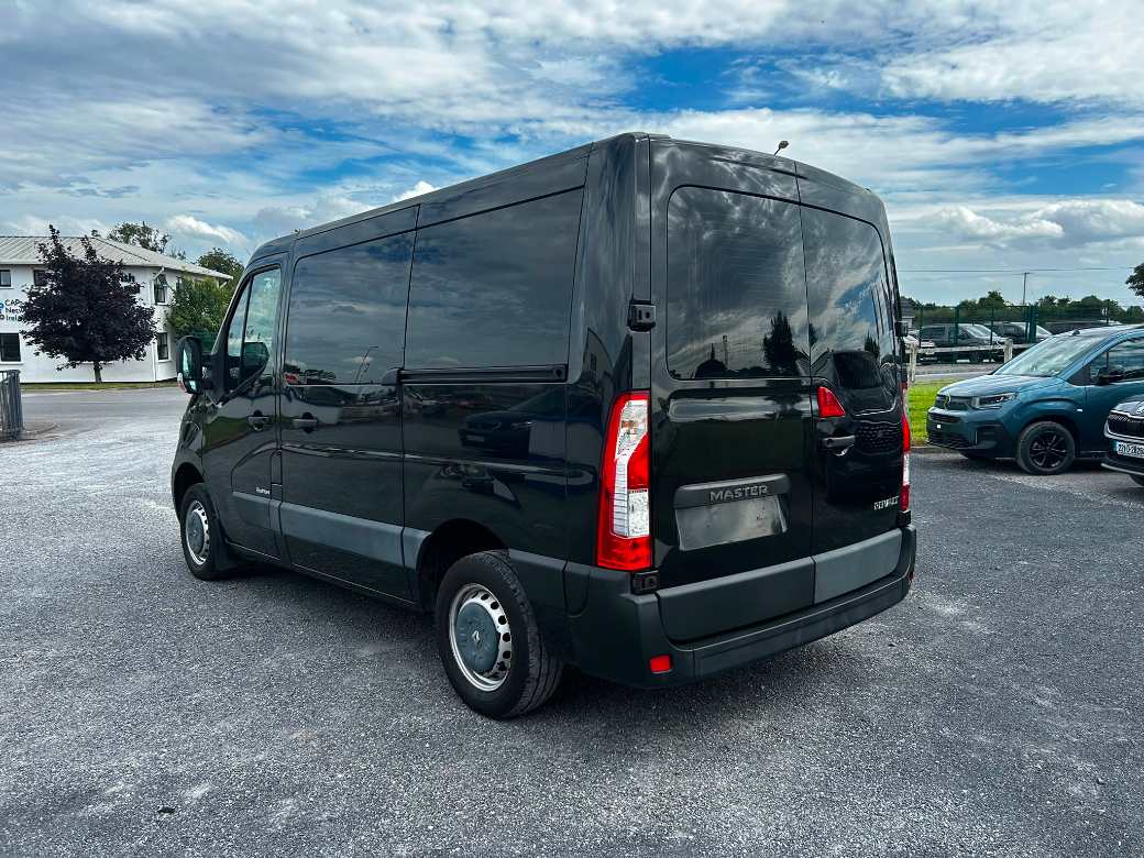2020 Renault Master