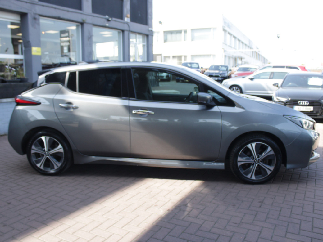 2022 Nissan Leaf