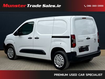 2022 Peugeot Partner