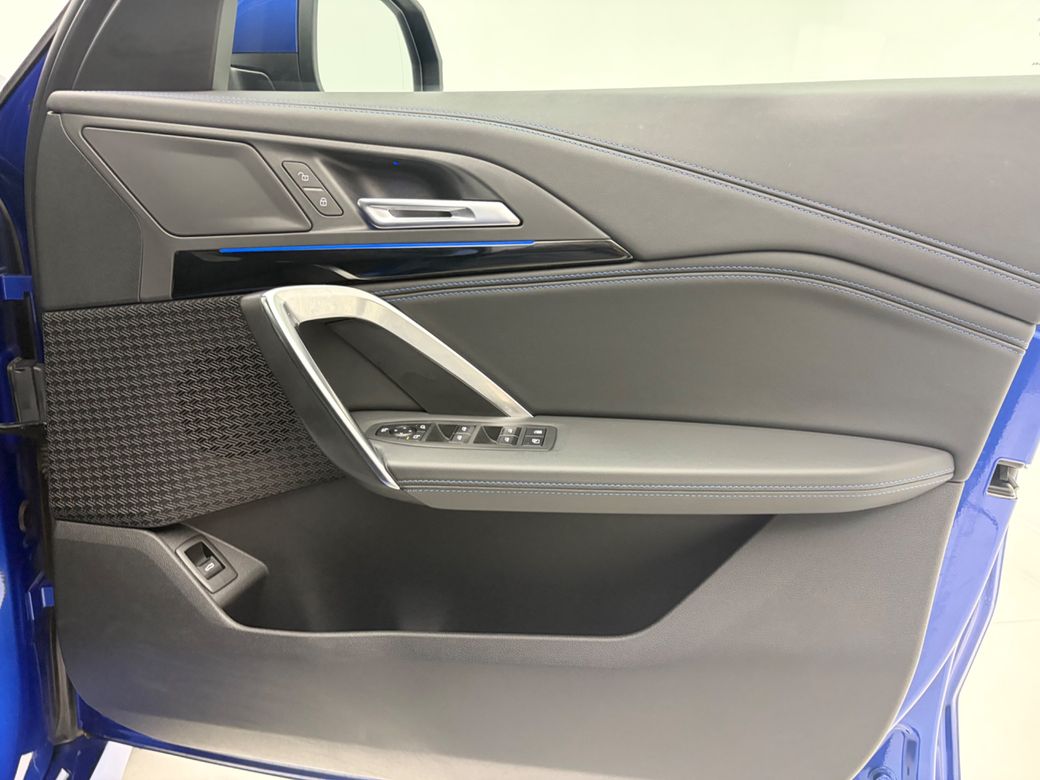 2025 BMW X1