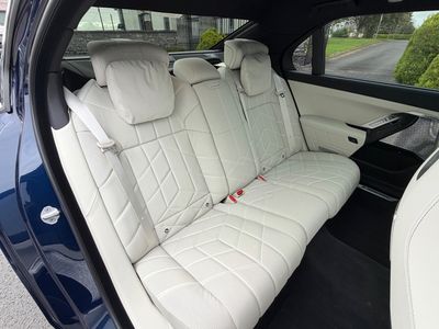 2026 BMW i7