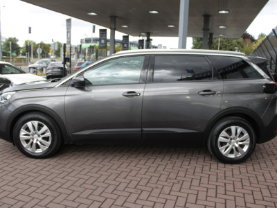 2020 Peugeot 5008