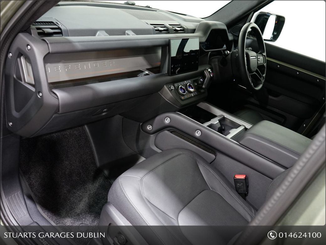 2025 Land Rover Defender