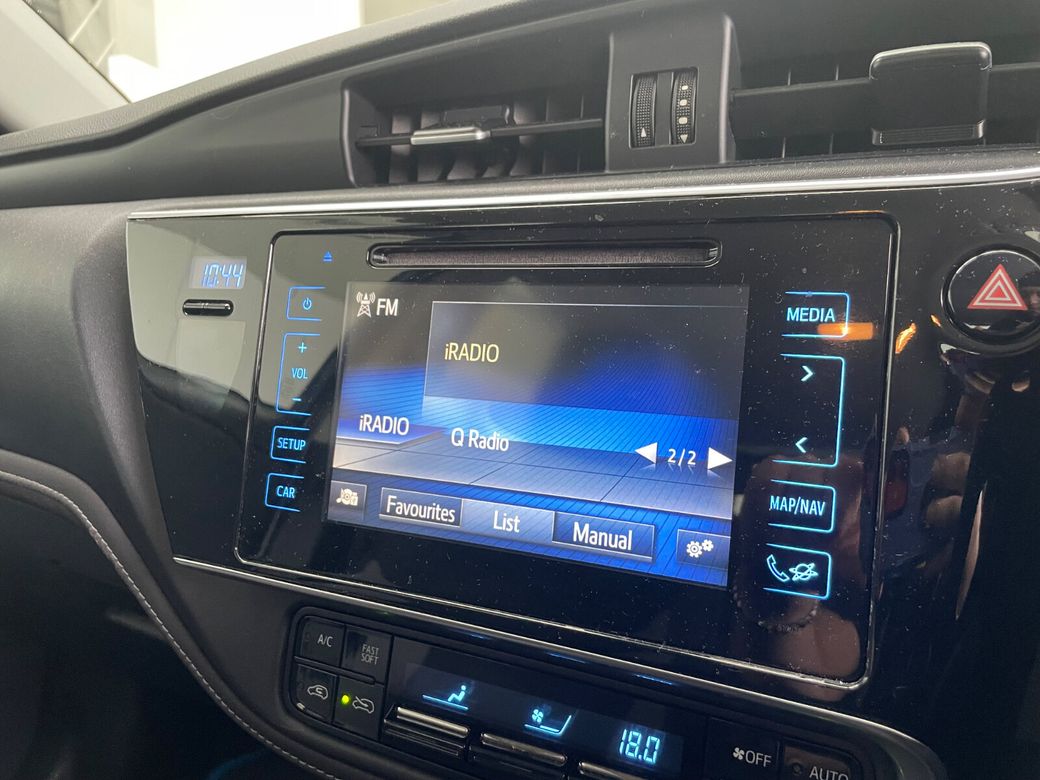 2016 Toyota Auris