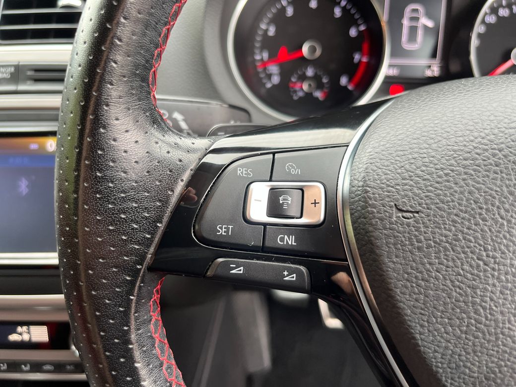 2016 Volkswagen Polo