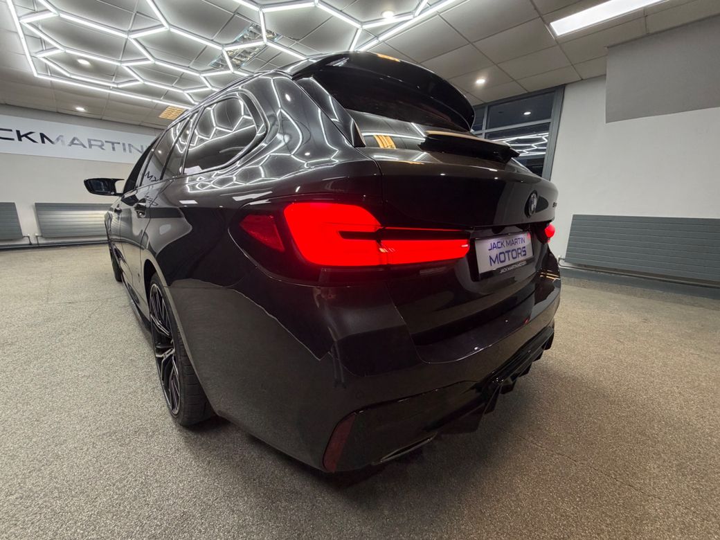 2022 BMW 5 Series