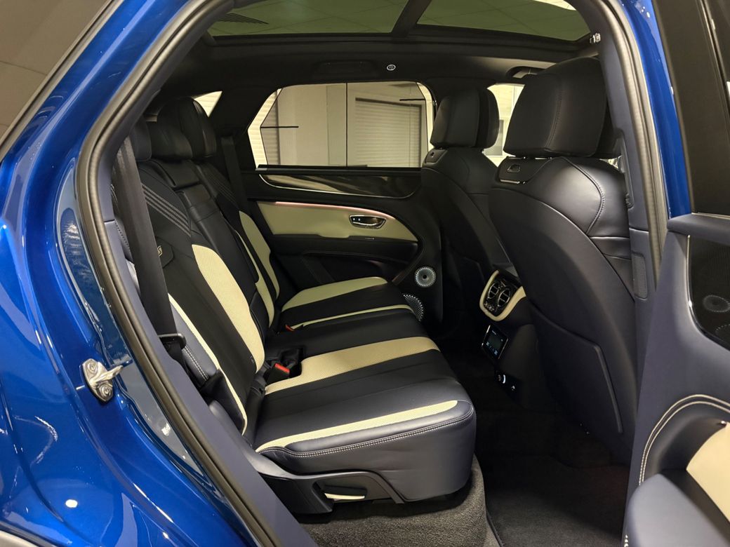 2025 Bentley Bentayga