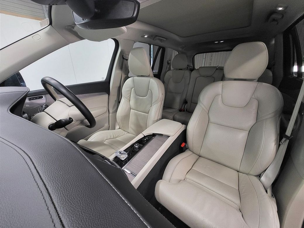 2023 Volvo XC90