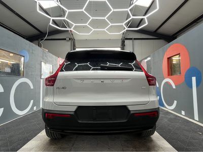 2022 Volvo XC40