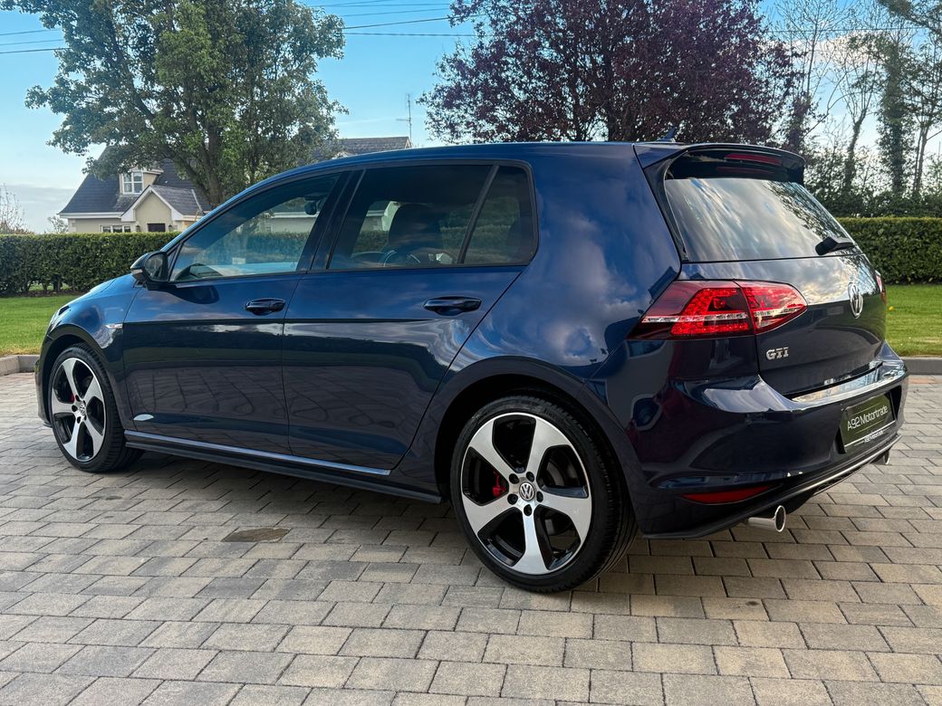 2016 Volkswagen Golf