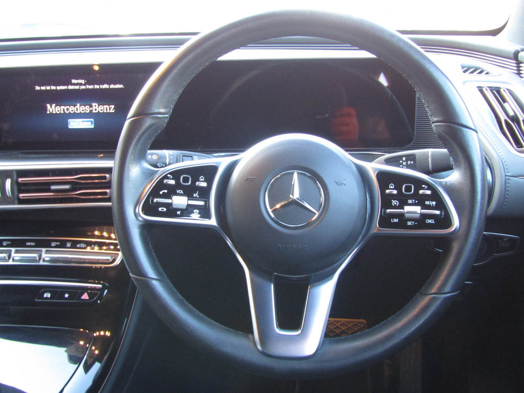 2022 Mercedes-Benz EQC