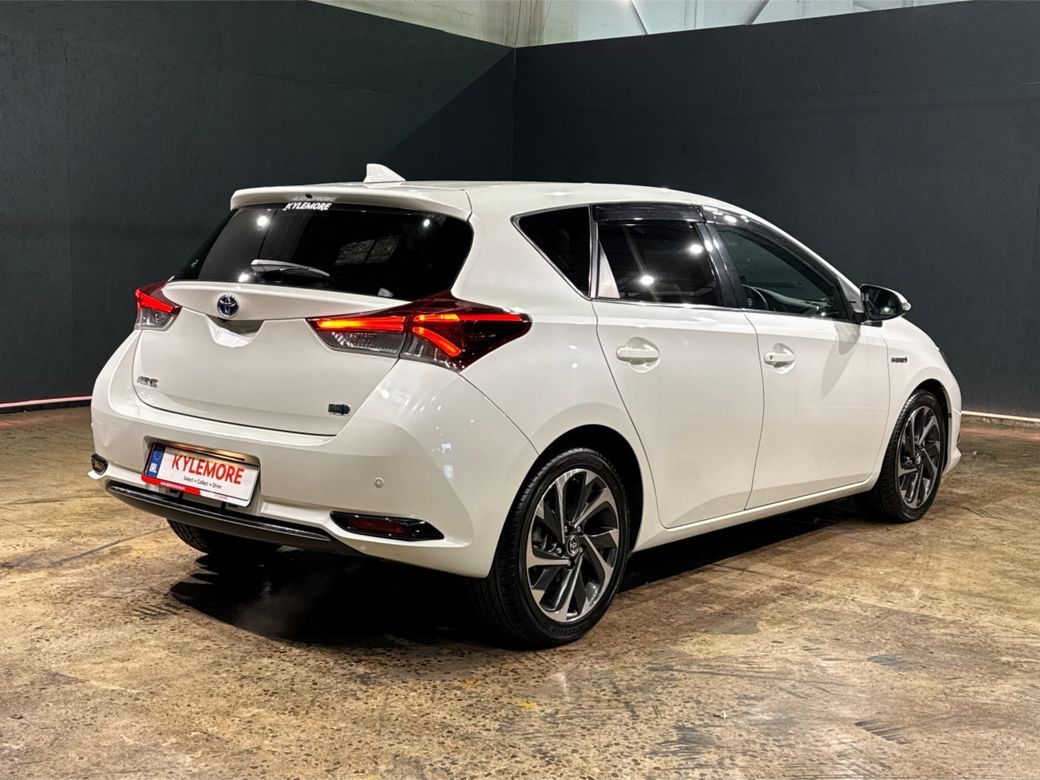 2017 Toyota Auris
