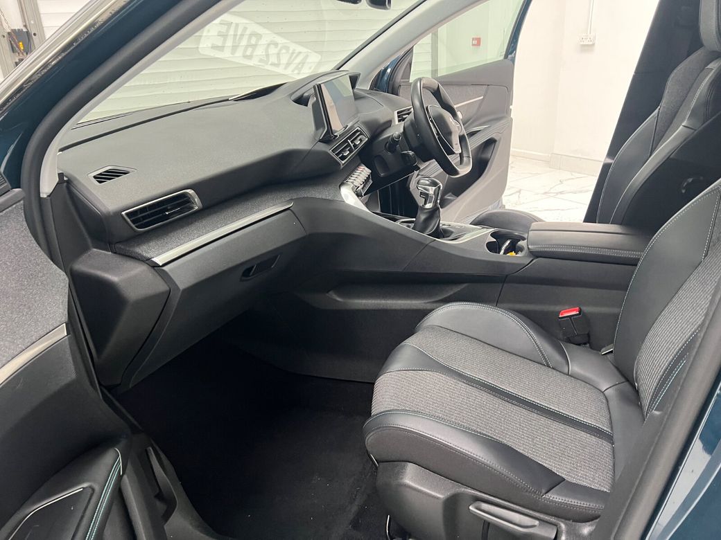2022 Peugeot 3008