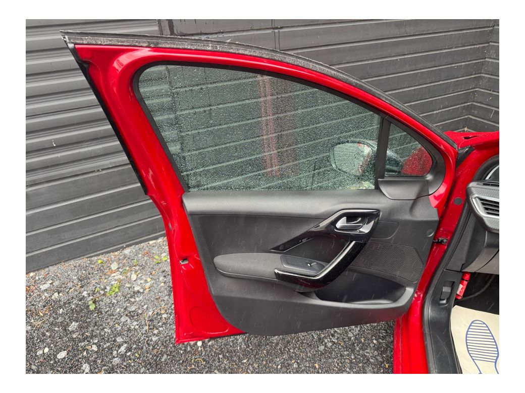 2016 Peugeot 208
