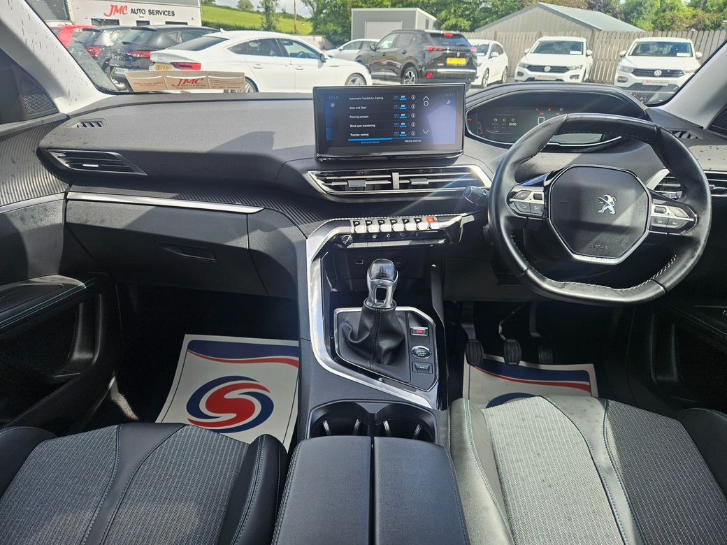 2021 Peugeot 5008