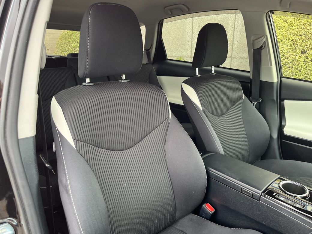 2018 Toyota Prius Alpha