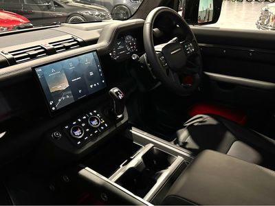 2025 Land Rover Defender