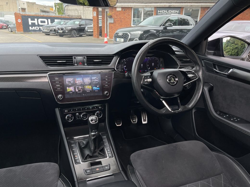 2022 Skoda Superb