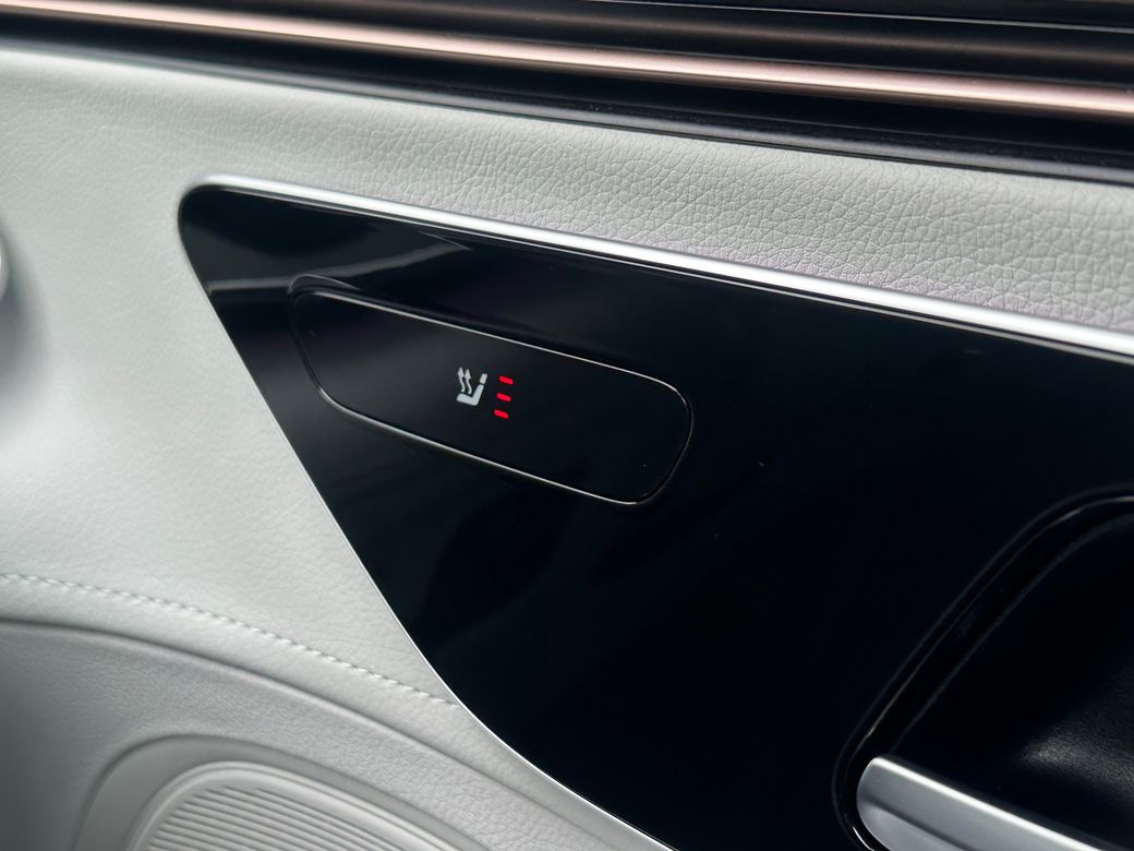 2025 Mercedes-Benz EQE