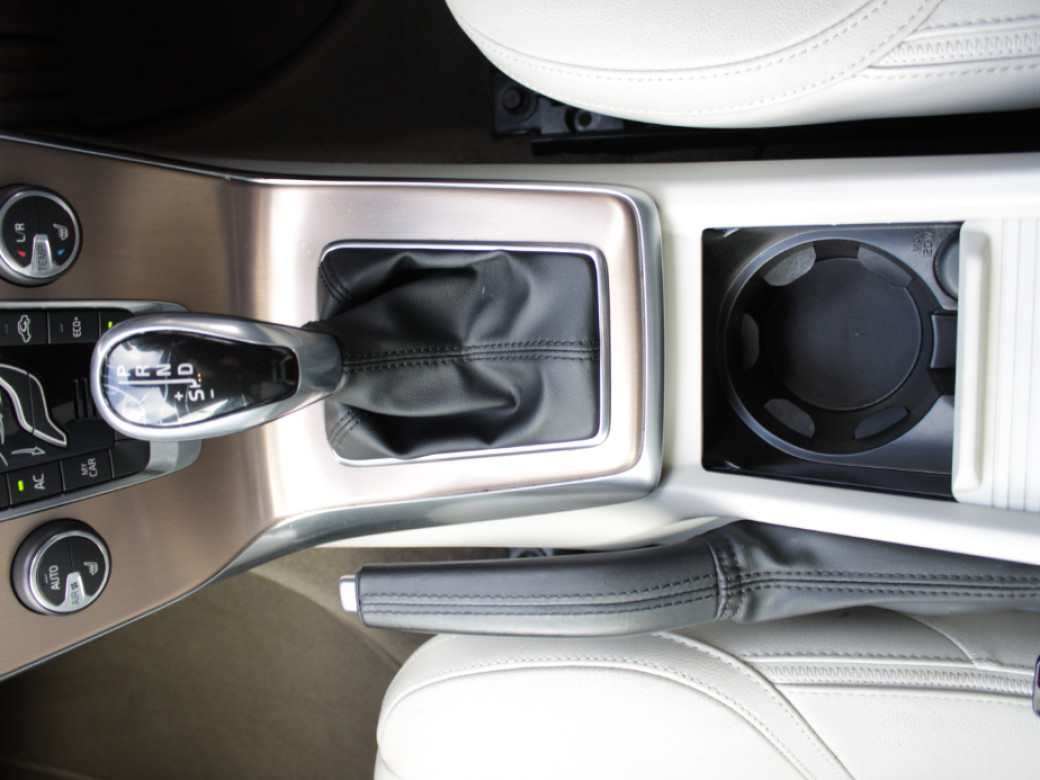 2016 Volvo V40 Cross Country