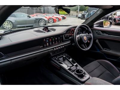 2025 Porsche 911