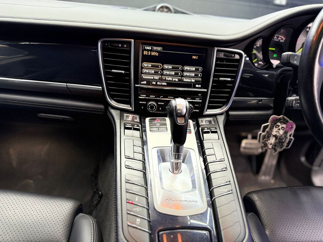 2016 Porsche Panamera