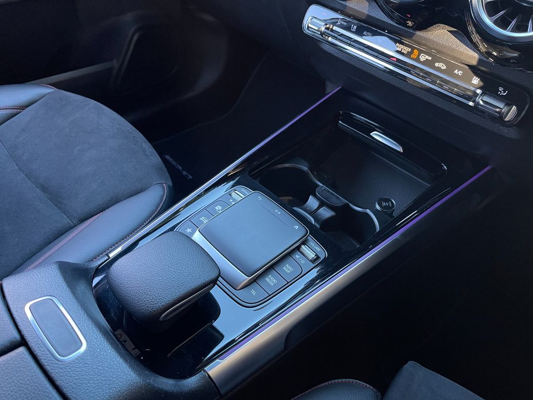 2022 Mercedes-Benz EQB